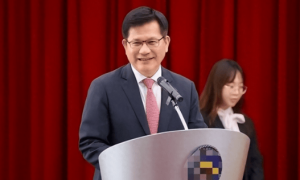 菲连开2枪,美军随时加入大乱斗,高官爆料联络方式,赖清德心腹已抵菲,中方没有退路