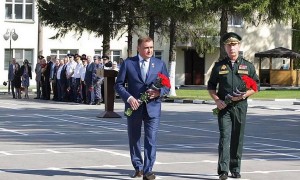 普京早已信不过俄军，他给自己的接班人，留下了可以翻盘的底牌