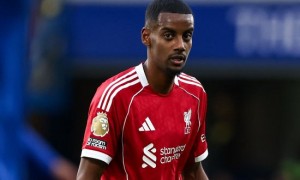 赫斯基:无法进球时伊萨克仍需为比赛做出贡献,他需要提高体能