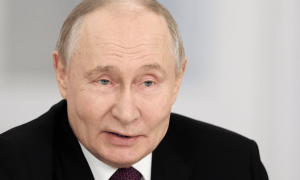 34万人死伤,26国承诺派兵,中国派不派兵去?答案不出所料!普京警告北约军队敢来就敢打