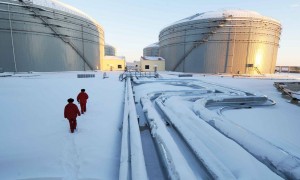 美媒公开威胁:中俄管道可能被炸,话音刚落,中方与普京面对面会谈