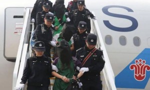 原创 
            “第二个乌克兰”出现了?连夜遣返400名中国人!中方罕见表态支持