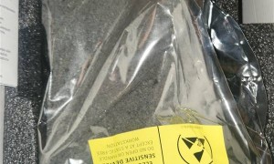 NVIDIA显卡真变砖了!买了一张RTX 5080:收到却是真砖块