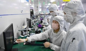 原创 
            中国芯片被卡脖子每年巨额进口,一位华人科学家归来,彻底改变格局
