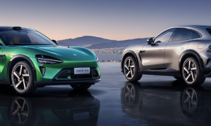 “YU7扛住了!”雷军揭秘造车背后:我们拆解了三辆Model Y,小米YU7曾是最后的底牌